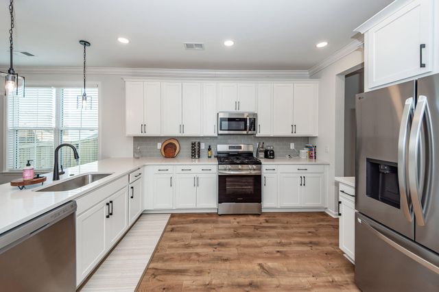 335 Hillman Trail Drive Drive, Moncks Corner, SC 29461