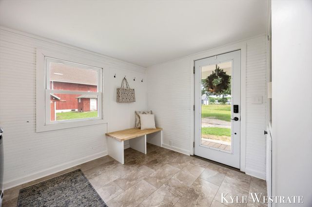 6411 11 Mile Road Ne, Courtland Twp, MI 49341