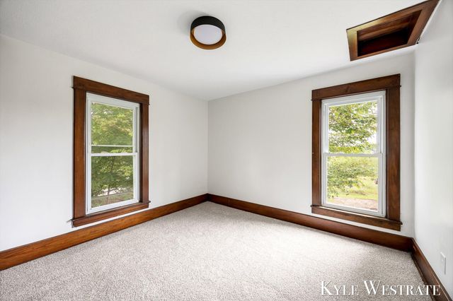 6411 11 Mile Road Ne, Courtland Twp, MI 49341
