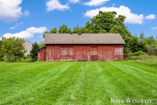 6411 11 Mile Road Ne, Courtland Twp, MI 49341