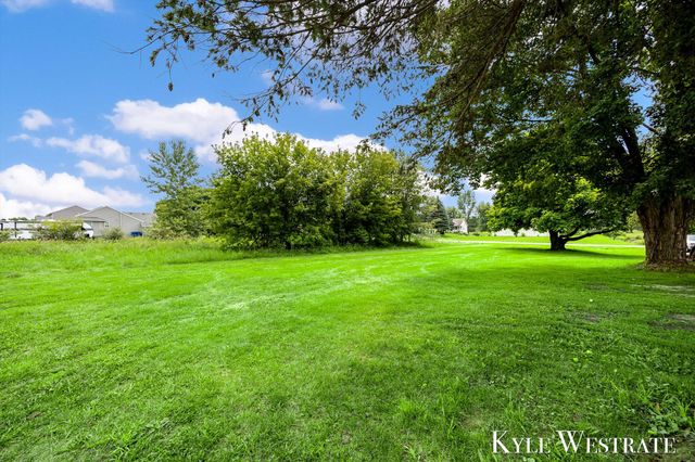 6411 11 Mile Road Ne, Courtland Twp, MI 49341
