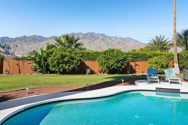 835 N Farrell Drive, Palm Springs, CA 92262