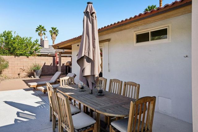 835 N Farrell Drive, Palm Springs, CA 92262