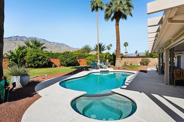 835 N Farrell Drive, Palm Springs, CA 92262