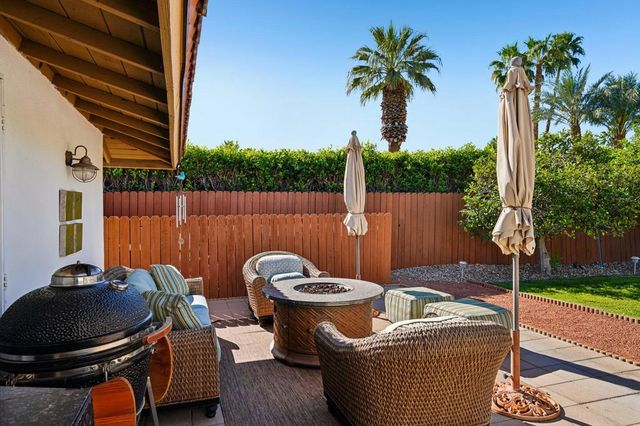 835 N Farrell Drive, Palm Springs, CA 92262