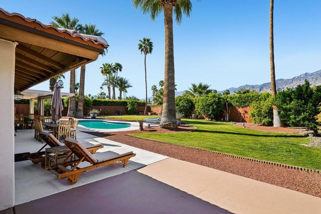 835 N Farrell Drive, Palm Springs, CA 92262