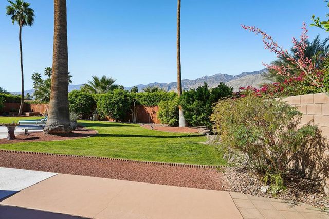 835 N Farrell Drive, Palm Springs, CA 92262