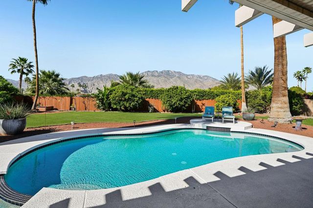 835 N Farrell Drive, Palm Springs, CA 92262