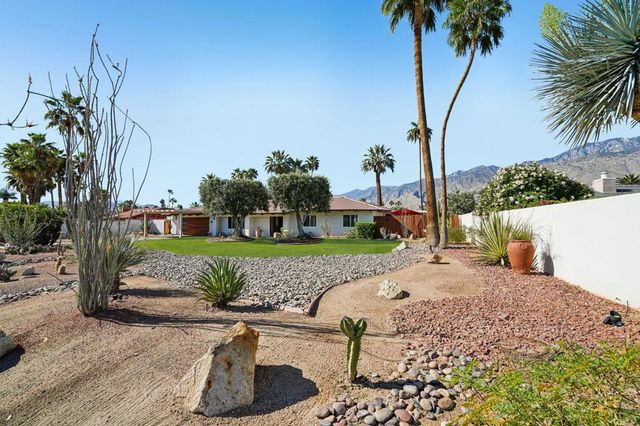 835 N Farrell Drive, Palm Springs, CA 92262