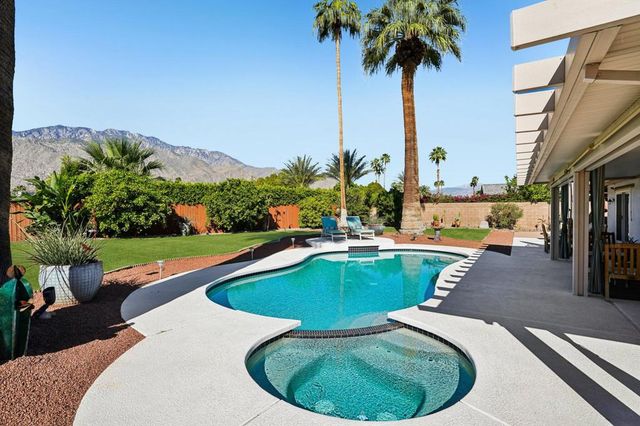 835 N Farrell Drive, Palm Springs, CA 92262