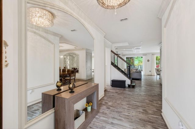 9732 Phipps Lane, Wellington, FL 33414