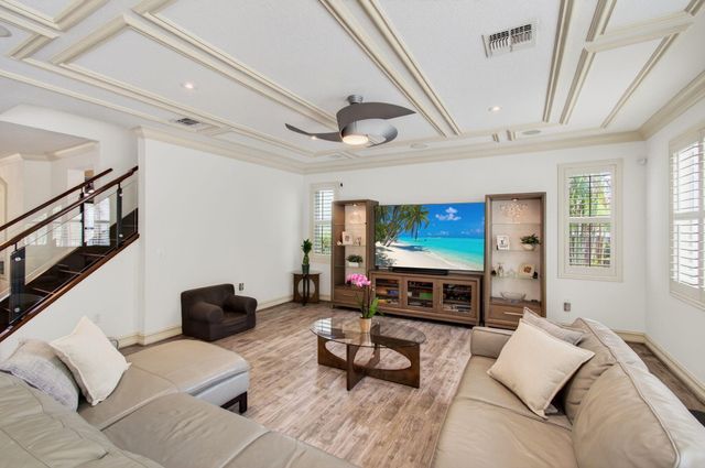 9732 Phipps Lane, Wellington, FL 33414