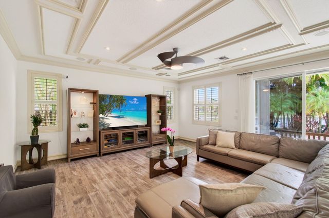 9732 Phipps Lane, Wellington, FL 33414