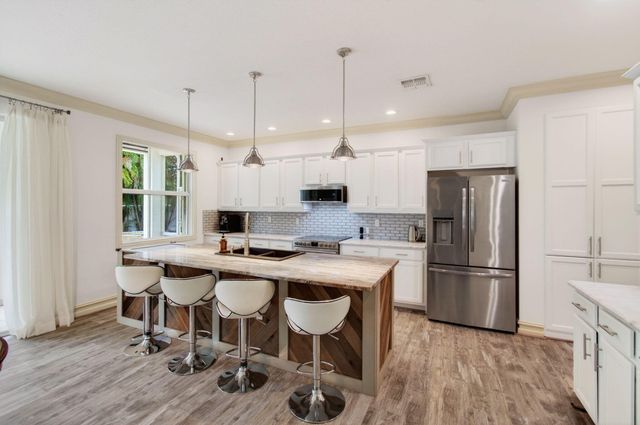 9732 Phipps Lane, Wellington, FL 33414