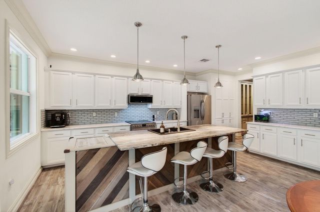 9732 Phipps Lane, Wellington, FL 33414