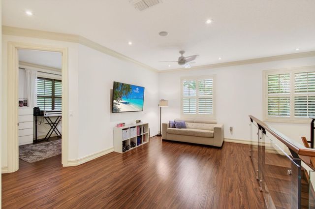 9732 Phipps Lane, Wellington, FL 33414