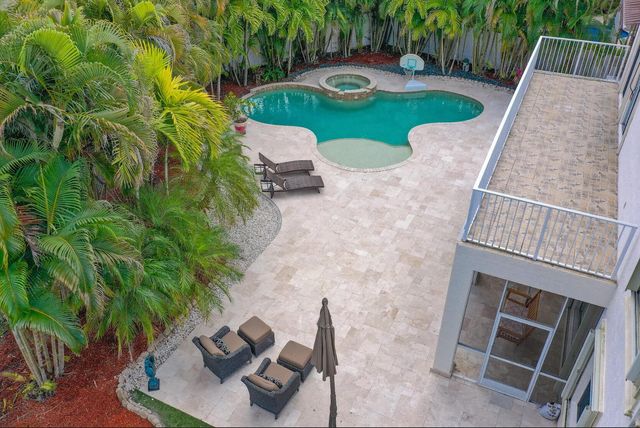 9732 Phipps Lane, Wellington, FL 33414