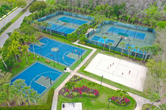 9732 Phipps Lane, Wellington, FL 33414