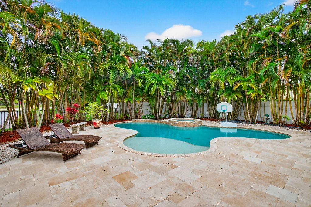 9732 Phipps Lane, Wellington, FL 33414