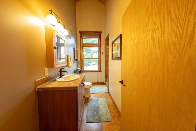 6068 S 142nd Avenue, Rothbury, MI 49452
