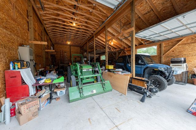 6068 S 142nd Avenue, Rothbury, MI 49452