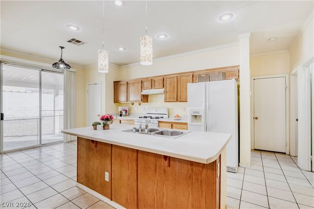 6018 Halehaven Drive, Las Vegas, NV 89110