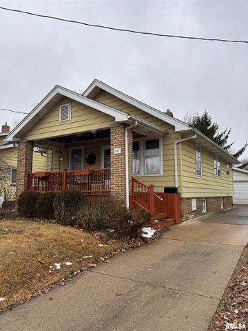 807 W CORRINGTON Avenue, Peoria, IL 61604