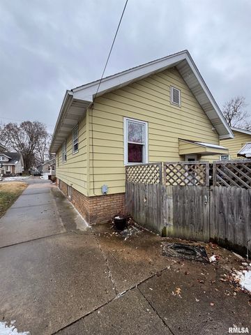 807 W CORRINGTON Avenue, Peoria, IL 61604