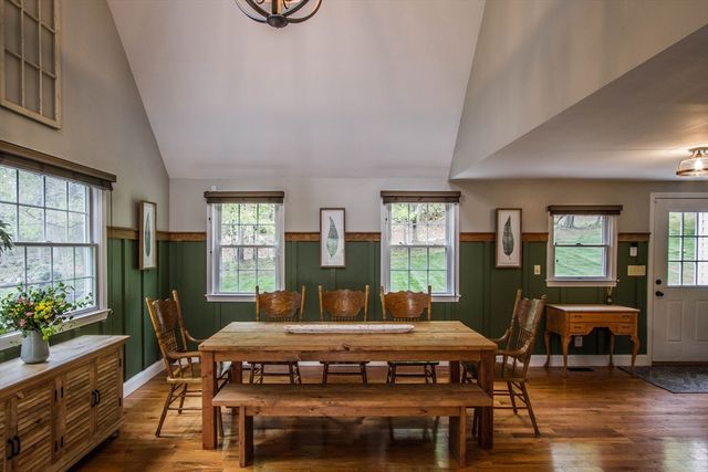 692 Cronin Rd, Warren, MA 01585