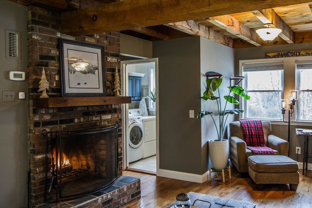 692 Cronin Rd, Warren, MA 01585