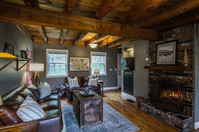 692 Cronin Rd, Warren, MA 01585