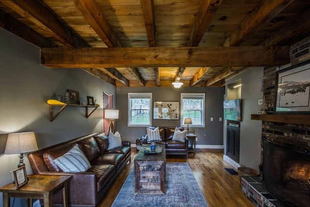 692 Cronin Rd, Warren, MA 01585