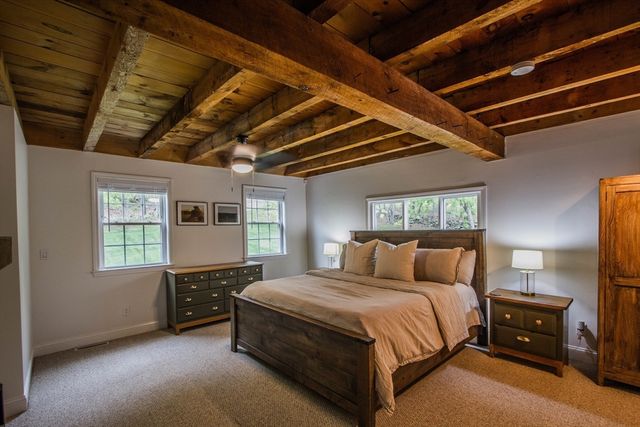 692 Cronin Rd, Warren, MA 01585