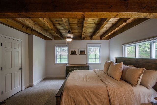 692 Cronin Rd, Warren, MA 01585