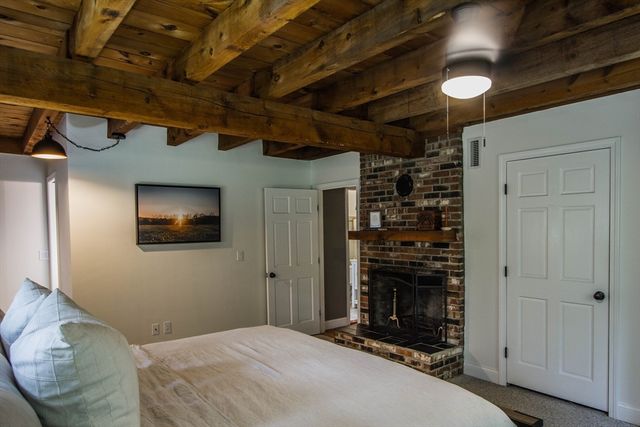 692 Cronin Rd, Warren, MA 01585