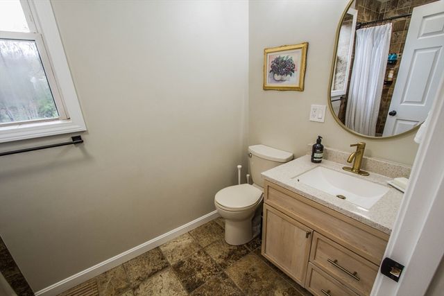 692 Cronin Rd, Warren, MA 01585
