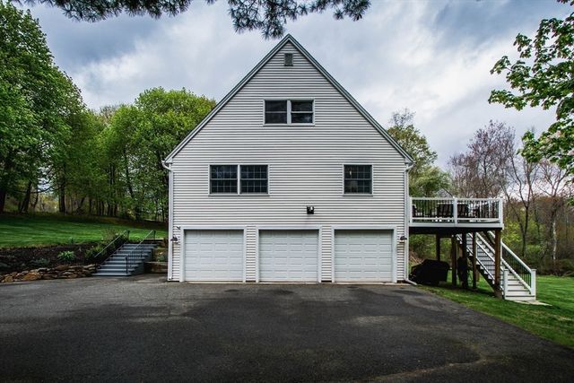 692 Cronin Rd, Warren, MA 01585