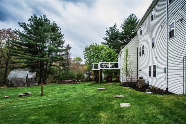 692 Cronin Rd, Warren, MA 01585
