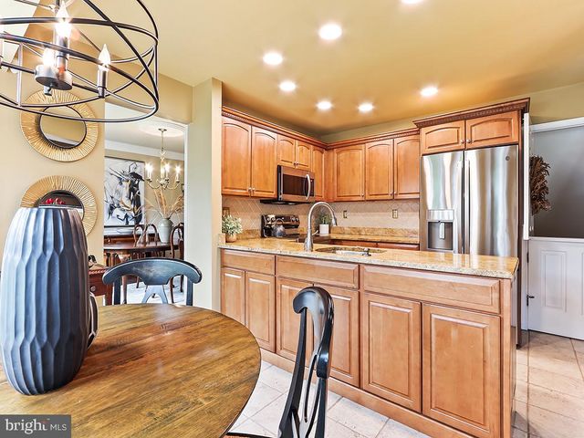 289 SWIFT RD, Langhorne, PA 19047