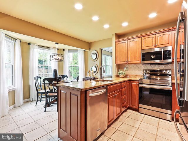289 SWIFT RD, Langhorne, PA 19047