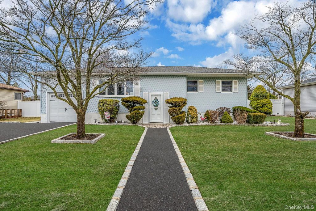 141 Conerty Street, Brentwood, NY 11717