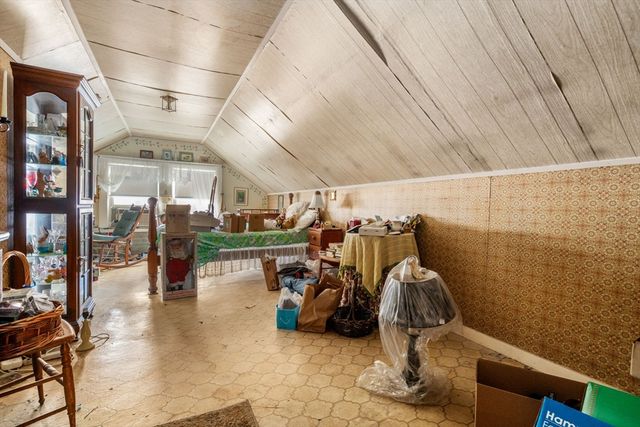 27 Boston Ave, Somerville, MA 02144