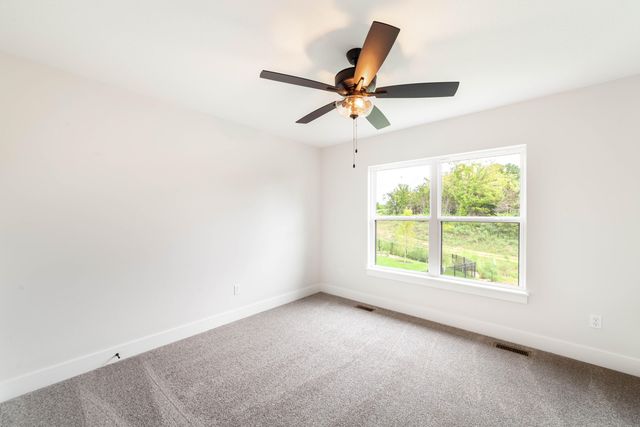 7309 W GOLDEN WILLOW RD, Columbia, MO 65202