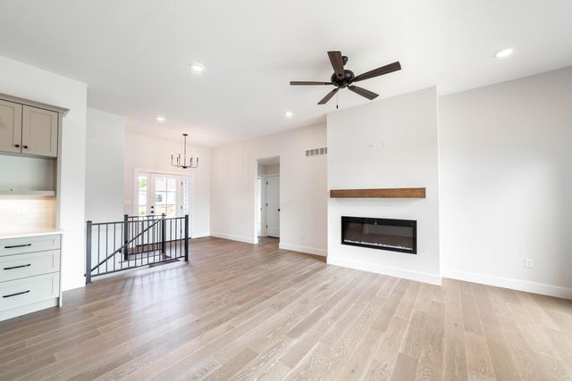 7309 W GOLDEN WILLOW RD, Columbia, MO 65202