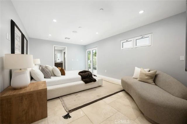 1362 Linden, Glendale, CA 91201