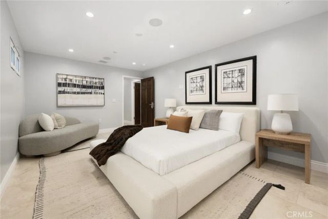1362 Linden, Glendale, CA 91201