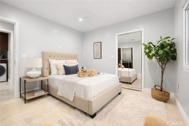 1362 Linden, Glendale, CA 91201