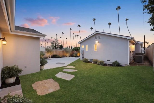 1362 Linden, Glendale, CA 91201