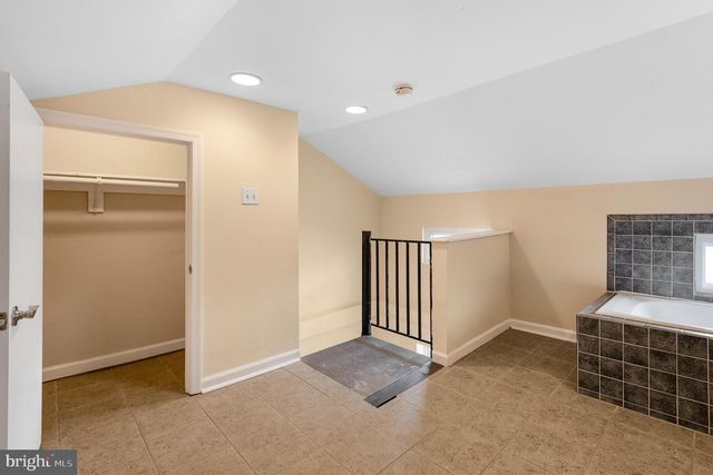 1123 W LOMBARD ST, Baltimore, MD 21223