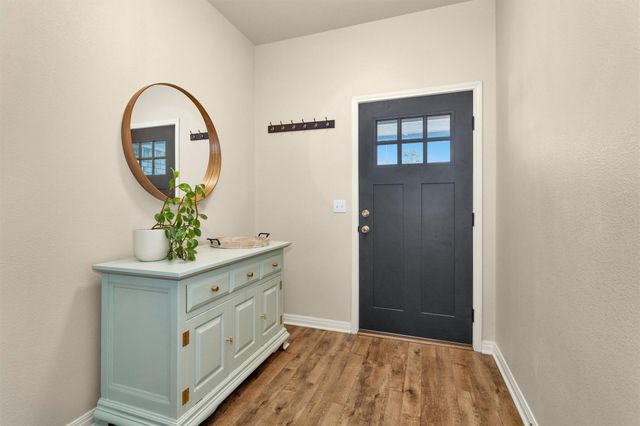 1906 Round Table, New Braunfels, TX 78130